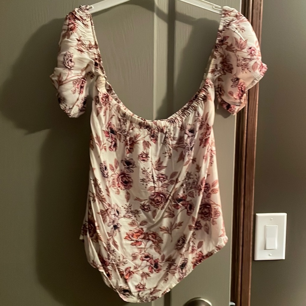 American Eagle Floral Print Off-the-Shoulder Top - Size XS